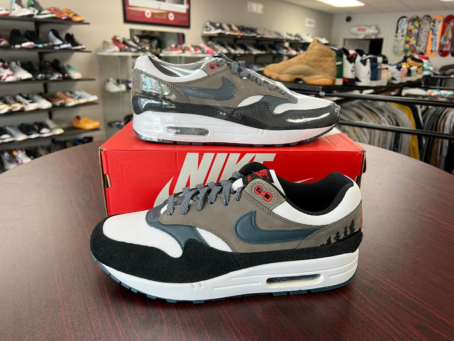 NEW NIKE AIR MAX 1 ESCAPE TREELINE