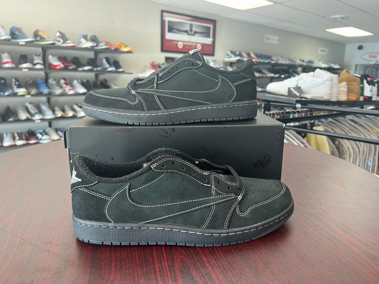 NEW AIR JORDAN 1 LOW TRAVIS SCOTT BLACK PHANTOM
