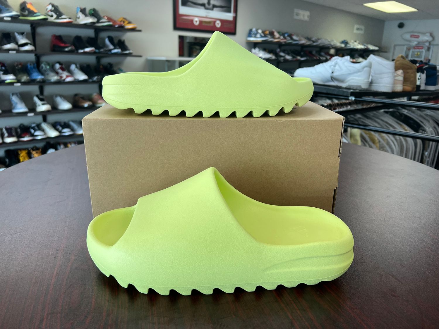 NEW ADIDAS YEEZY SLIDE GLOW GREEN 2022 (RESTOCK PAIR)