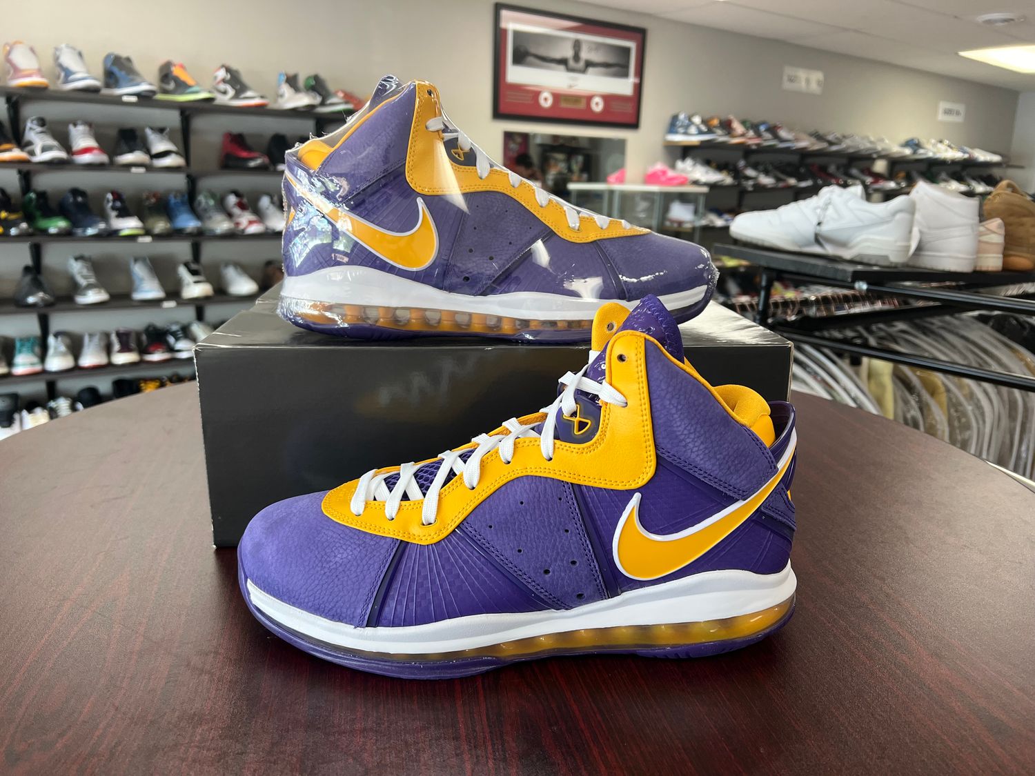 NEW NIKE LEBRON 8 LAKERS