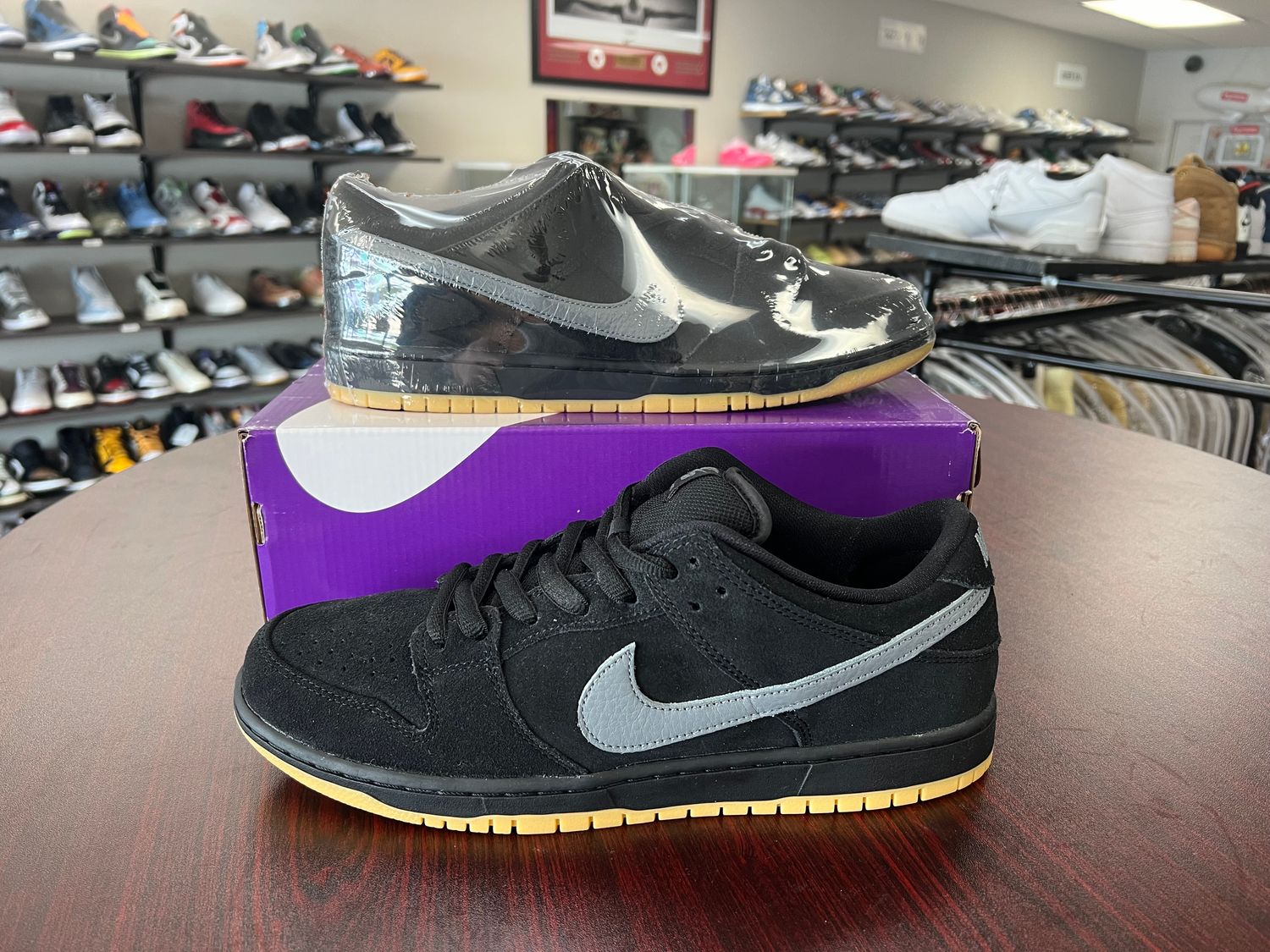 NEW NIKE SB DUNK LOW PRO FOG