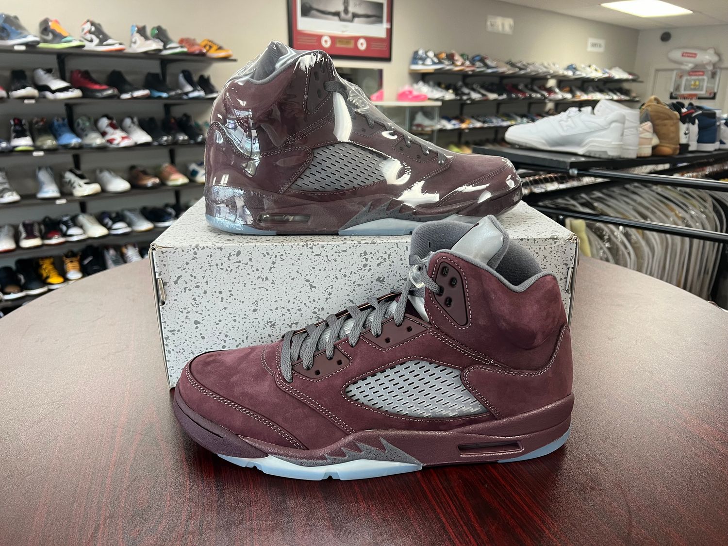 NEW AIR JORDAN 5 BURGUNDY (2023)