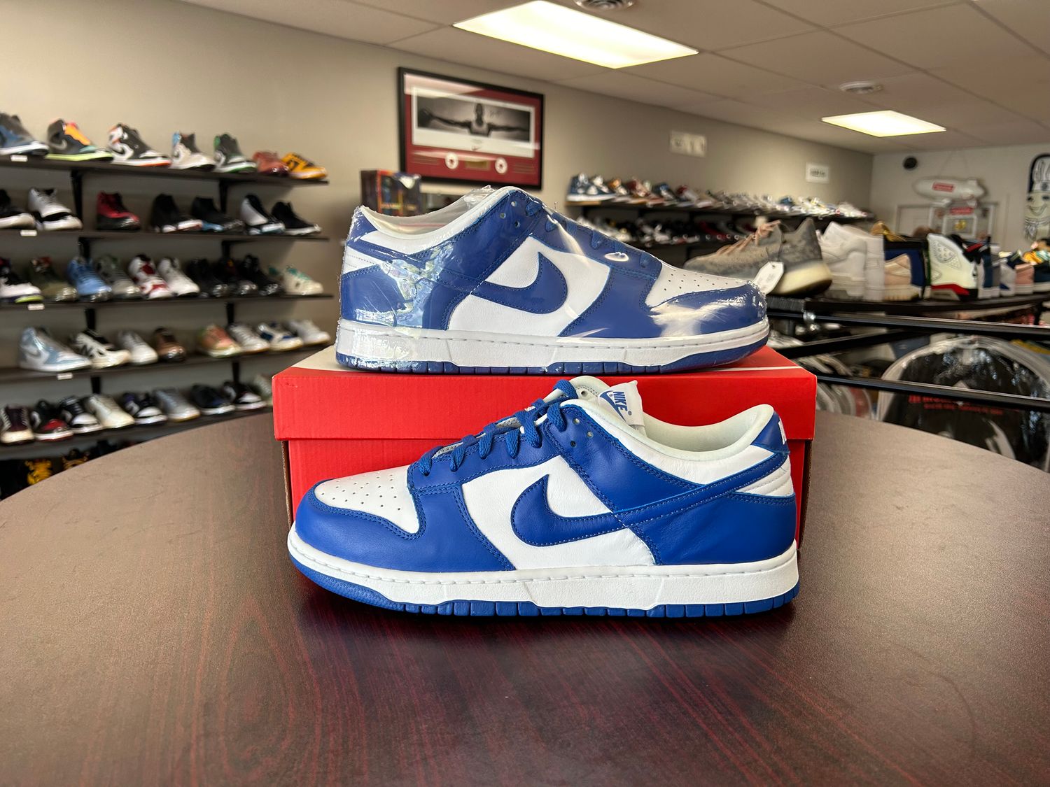 NEW NIKE DUNK LOW KENTUCKY