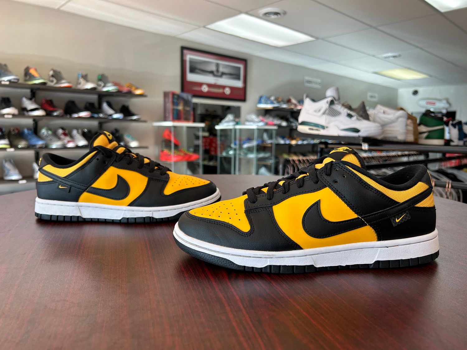 PONB NIKE DUNK LOW REVERSE GOLDENROD SIZE 8