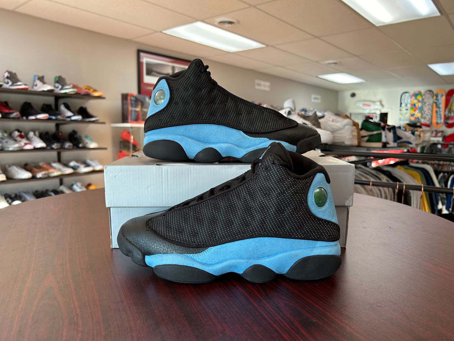 PO AIR JORDAN 13 BLACK UNIVERSITY BLUE SIZE 8.5