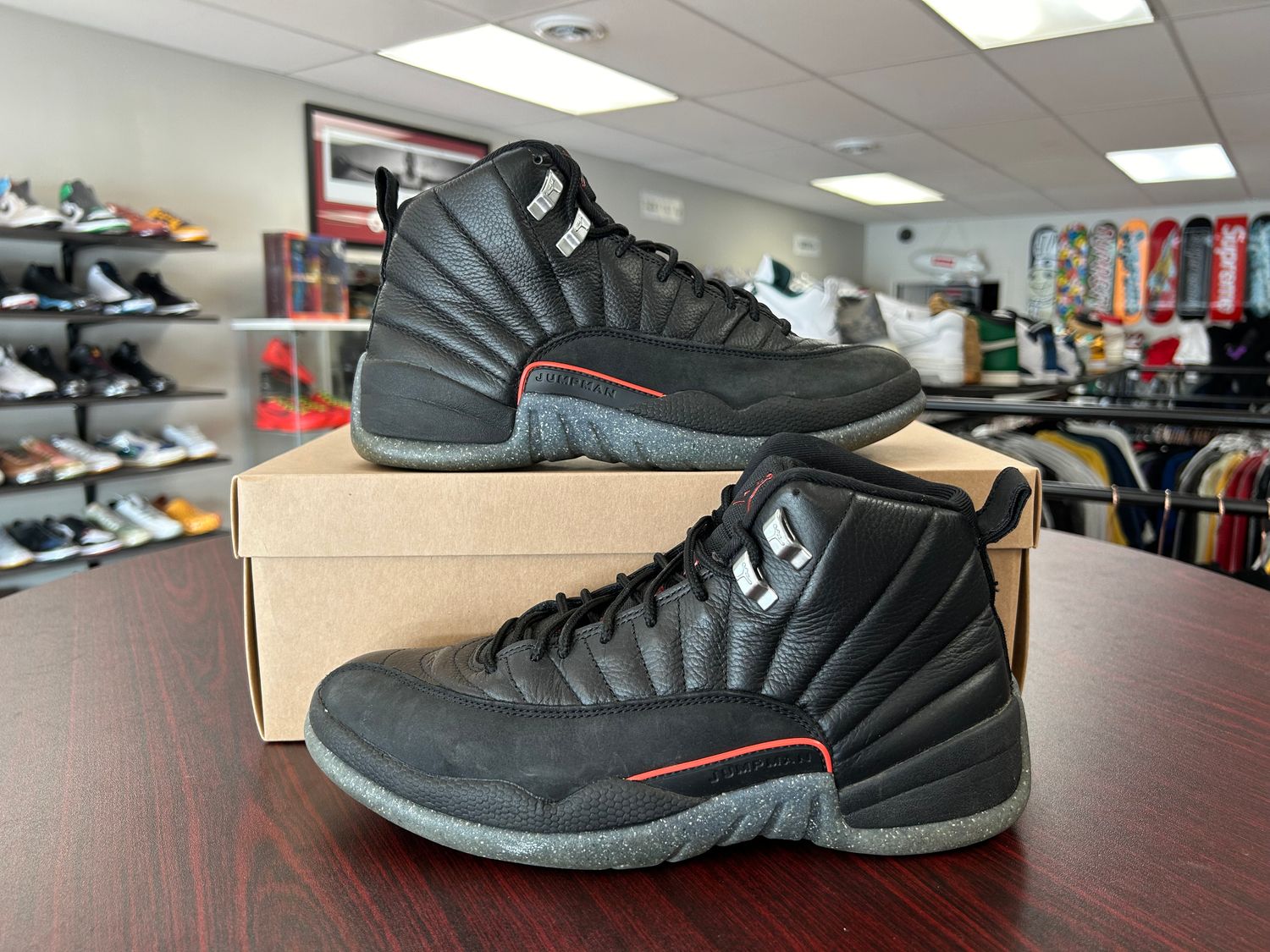 PO NB AIR JORDAN 12 UTILITY SIZE 9