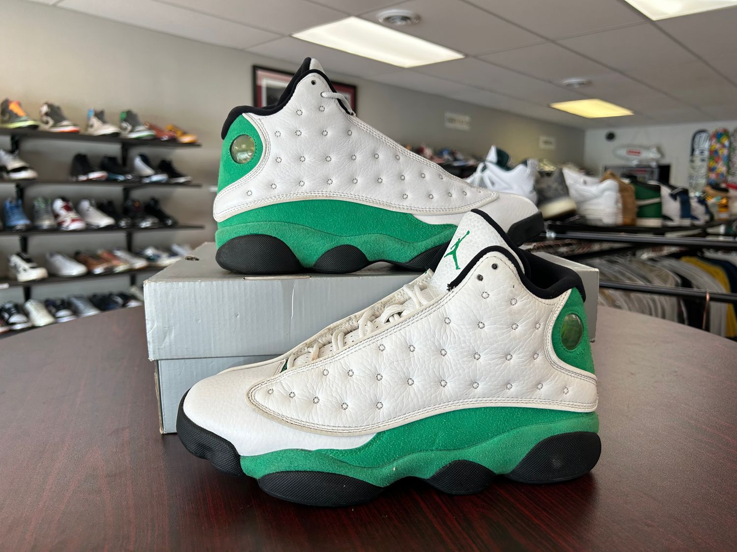 PO AIR JORDAN 13 LUCKY GREEN SIZE 9