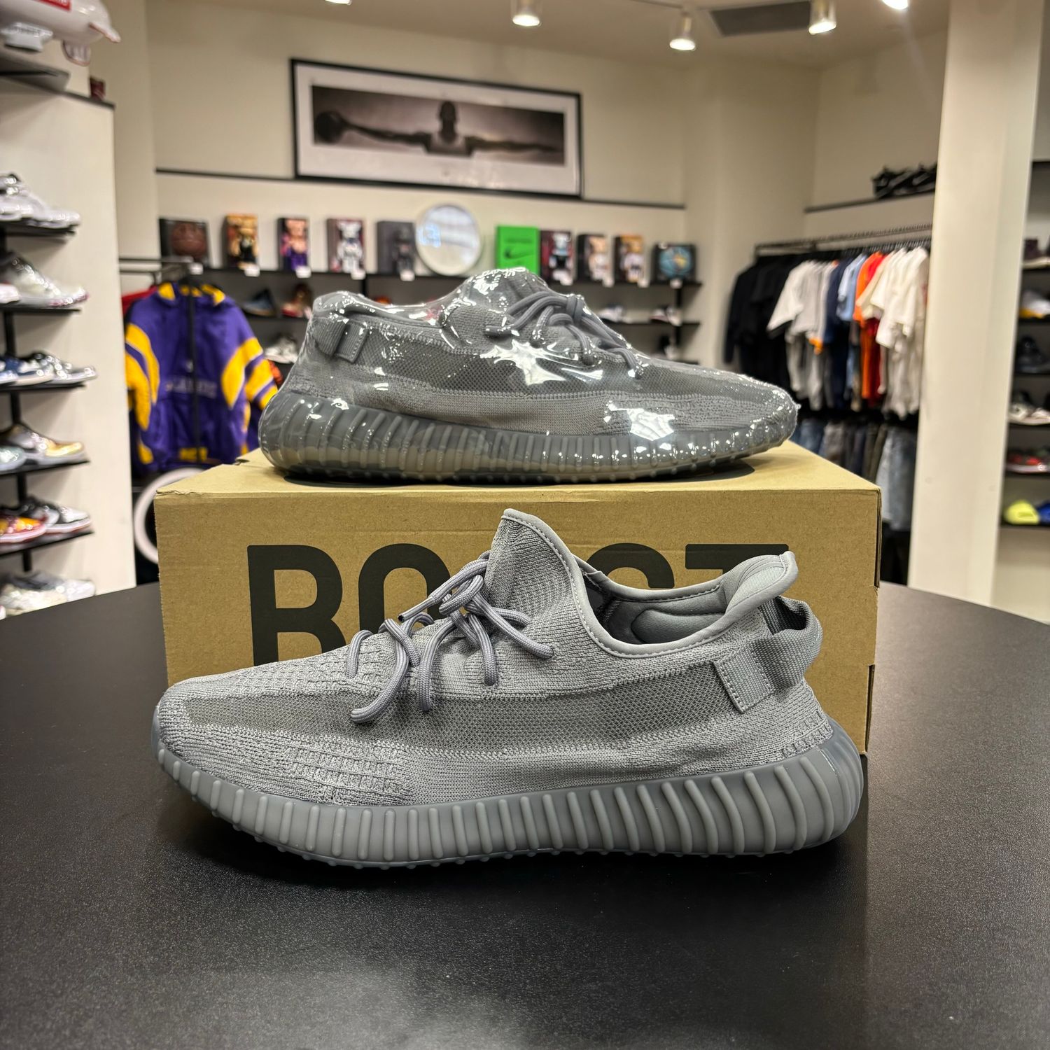 NEW ADIDAS YEEZY 350 V2 STEEL GREY 