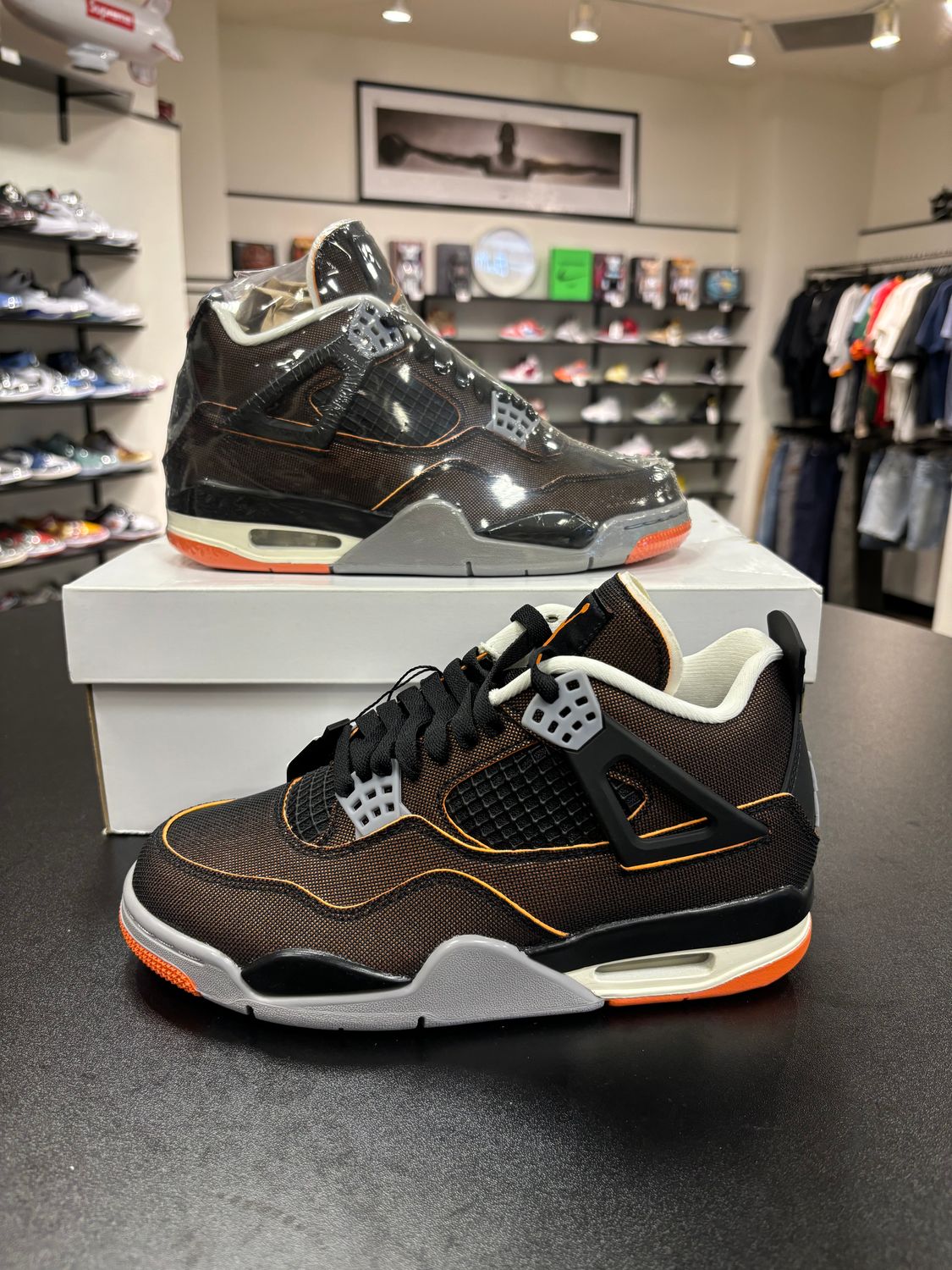 NEW AIR JORDAN 4 STARFISH (W)