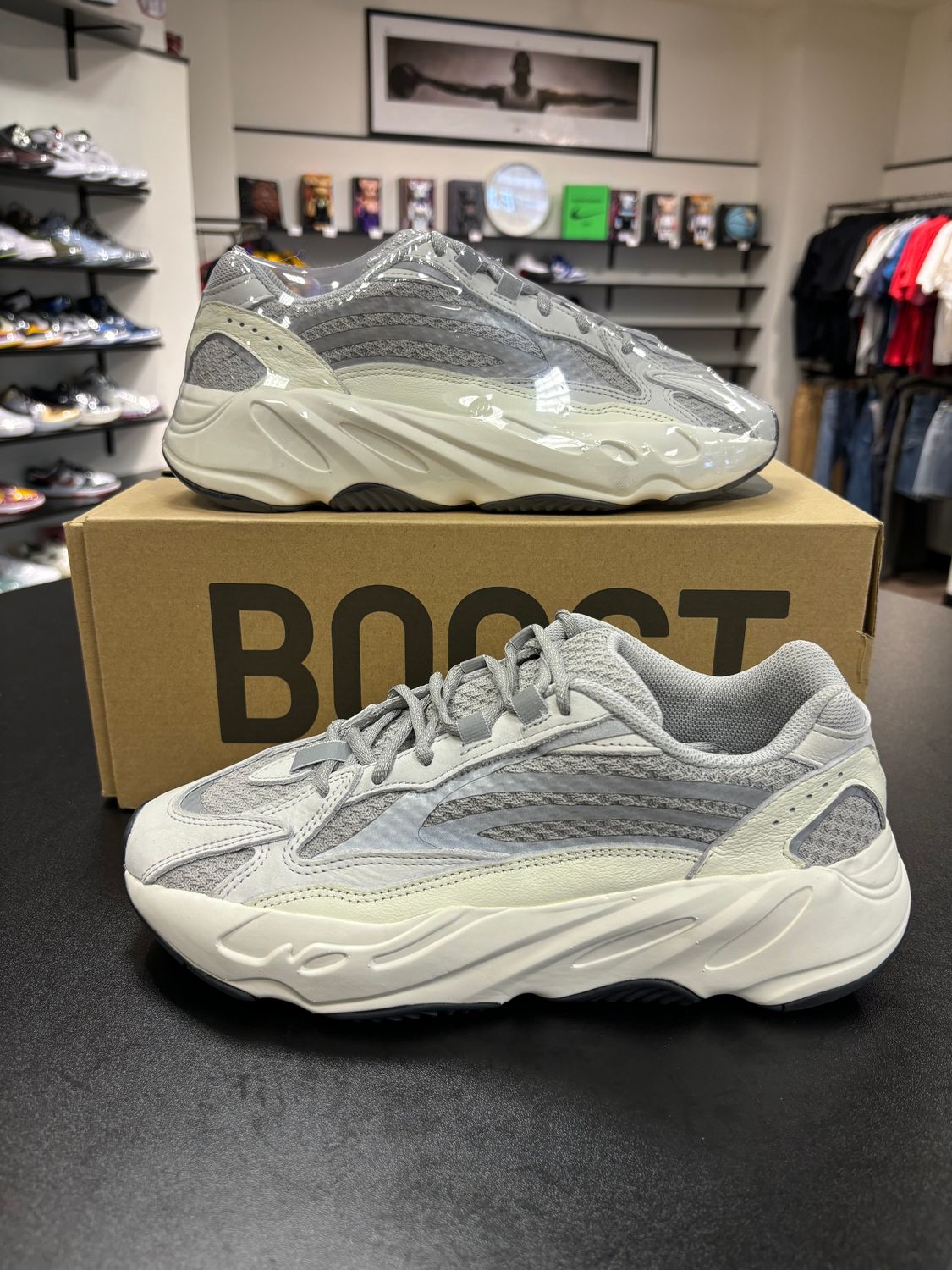 NEW ADIDAS YEEZY 700 V2 STATIC
