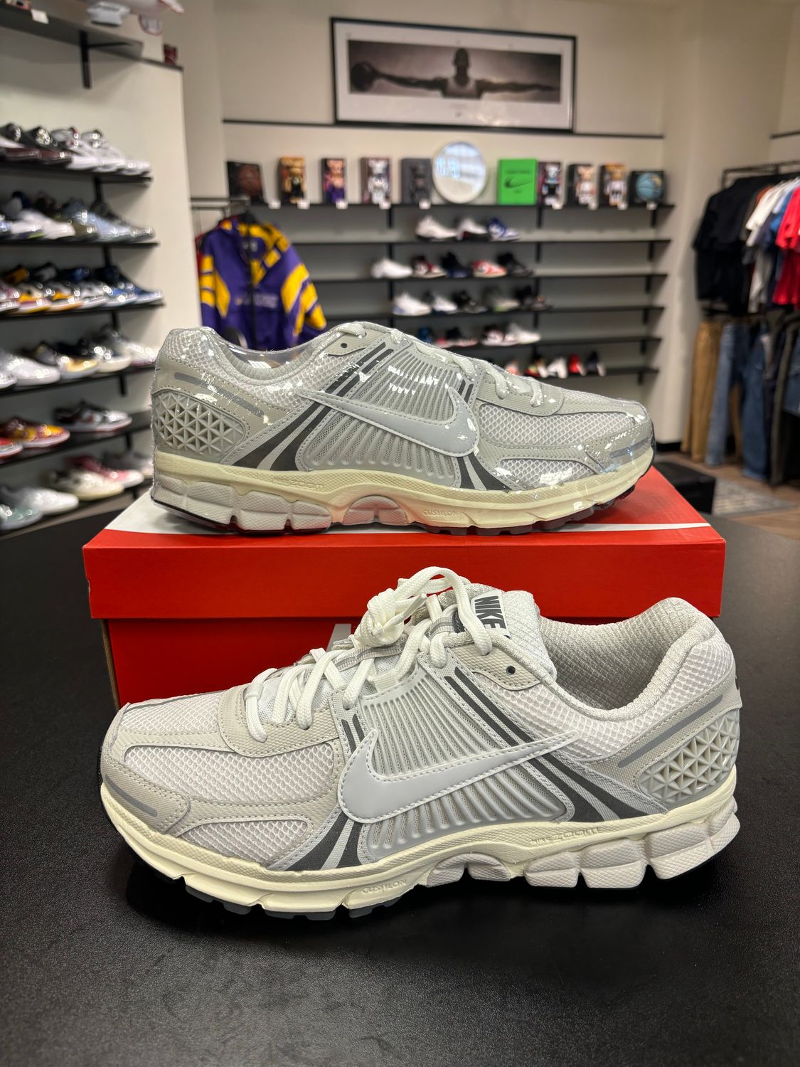 NEW NIKE ZOOM VOMERO 5 PLATINUM TINT