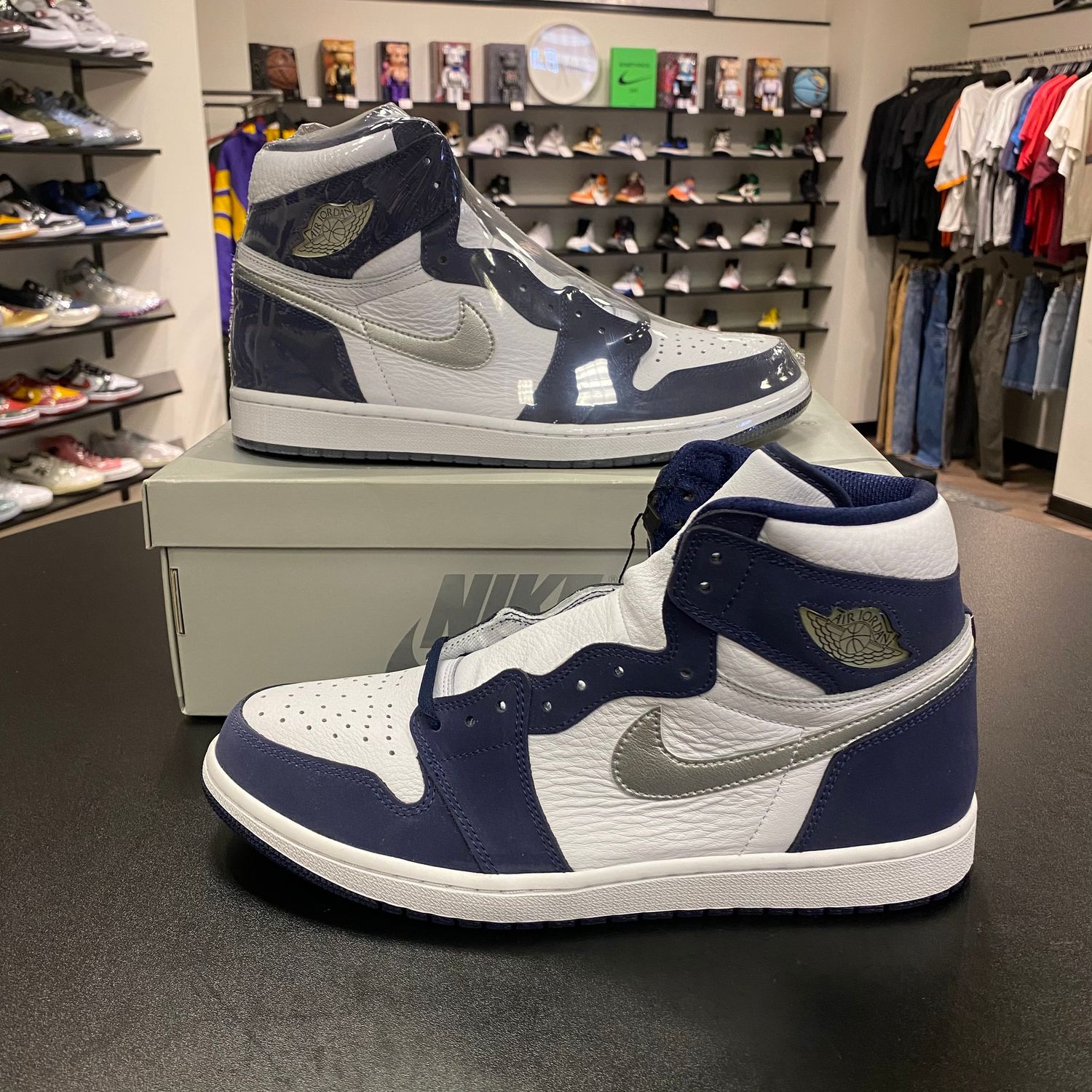 NEW AIR JORDAN 1 MIDNIGHT NAVY