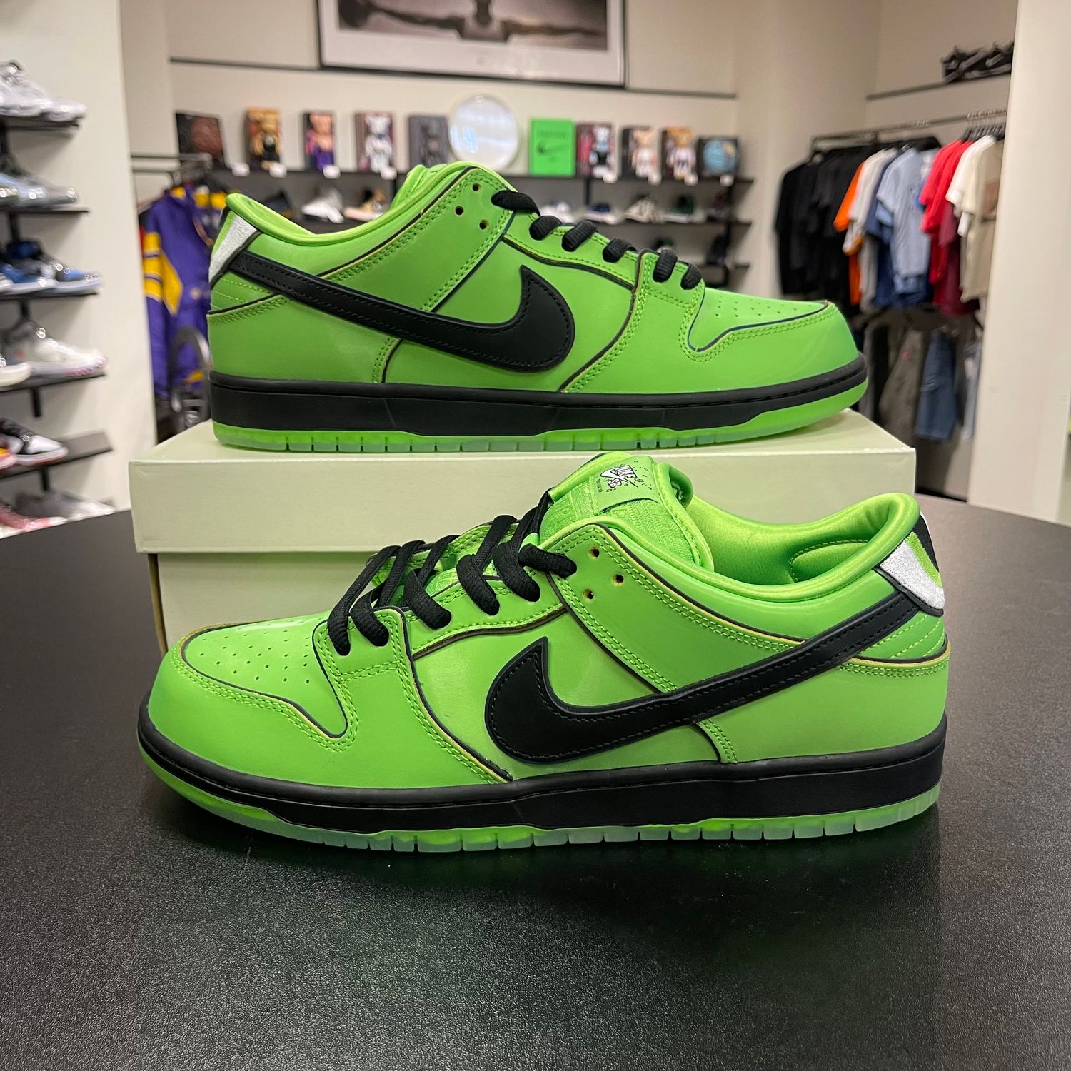 NEW NIKE SB DUNK LOW POWERPUFF BUTTERCUP