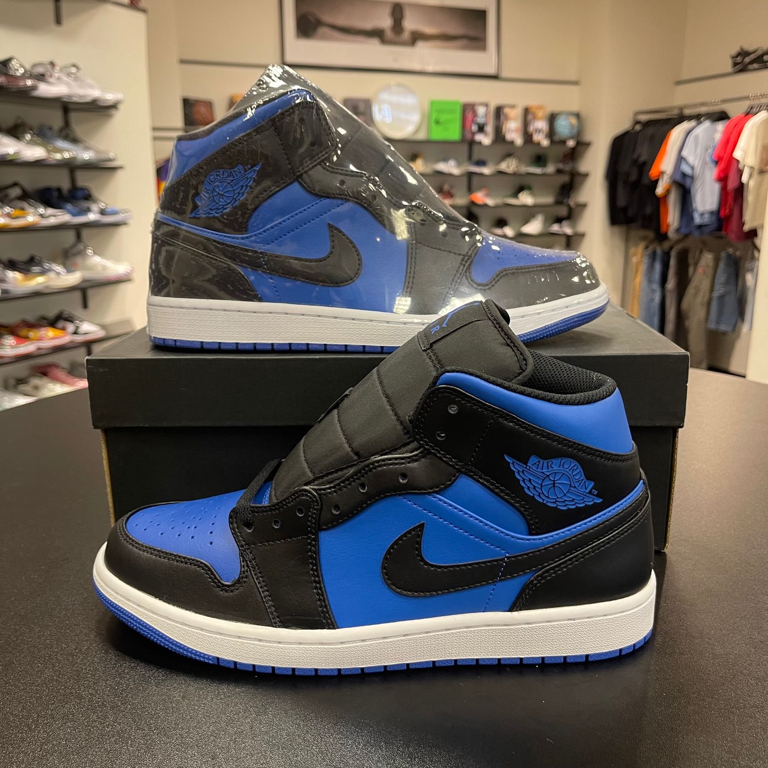 NEW AIR JORDAN 1 MID BLACK ROYAL METALLIC