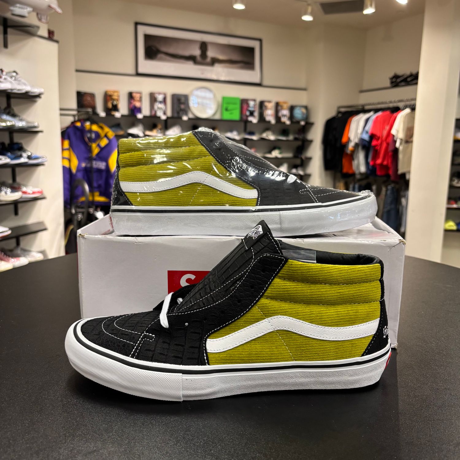 NEW SUPREME VANS SK8 MID PRO CROC CORDUROY MUSTARD 