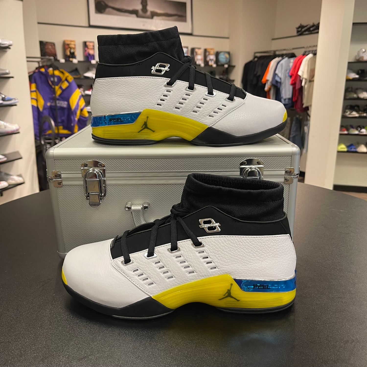 NEW AIR JORDAN 17 RETRO LOW ALL-STAR LIGHTNING 