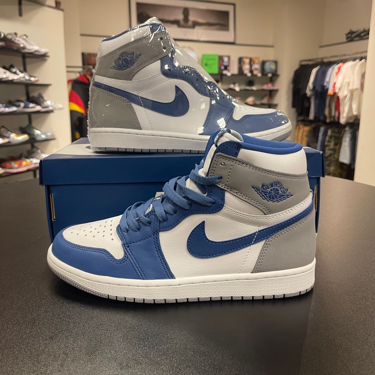 NEW AIR JORDAN 1 TRUE BLUE