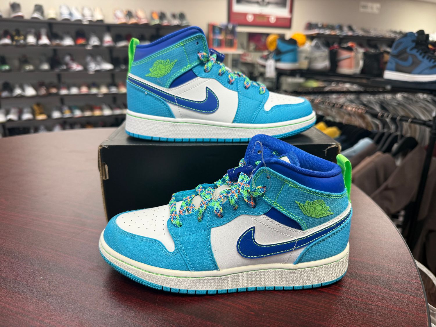 NEW AIR JORDAN 1 SE SPRITE BLUE