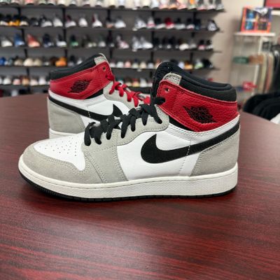 PO AIR JORDAN 1 LIGHT SMOKE GREY SIZE 7Y