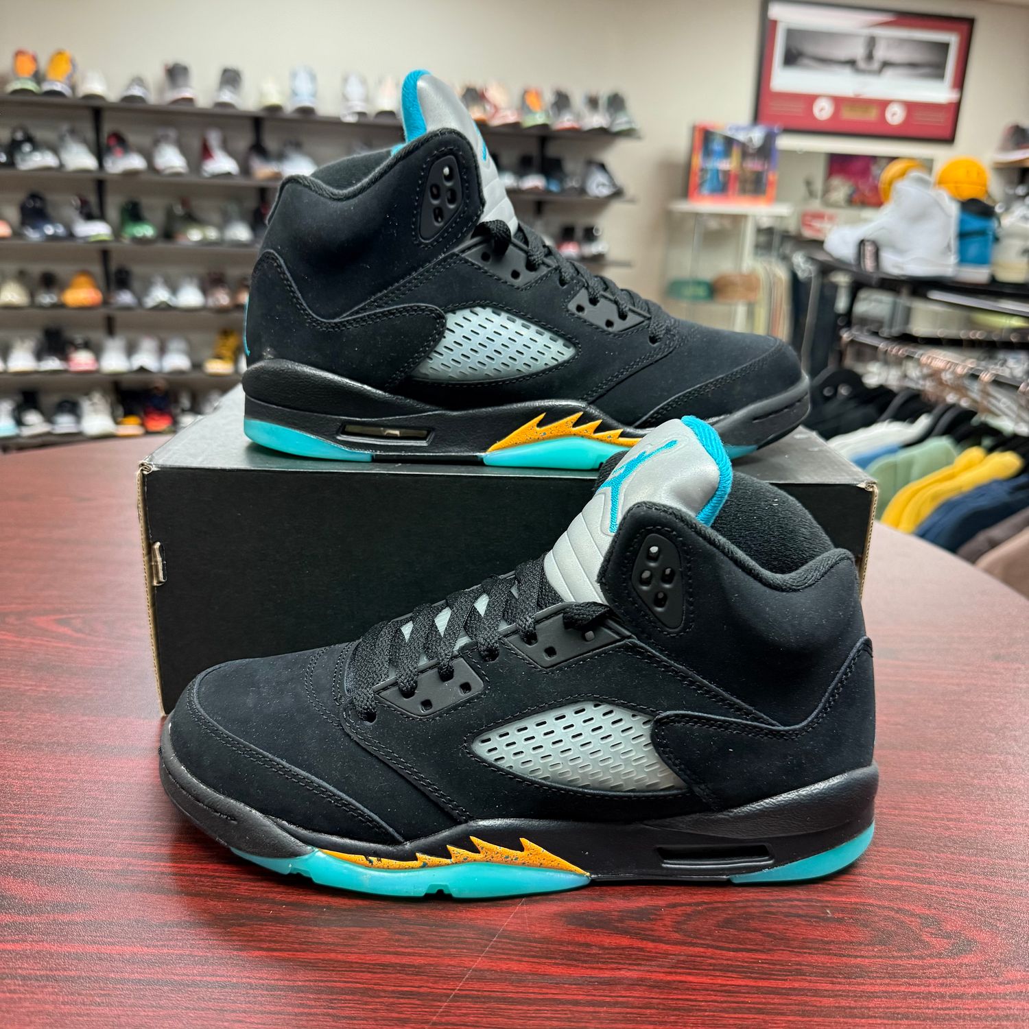 PO AIR JORDAN 5 AQUA SIZE 7Y