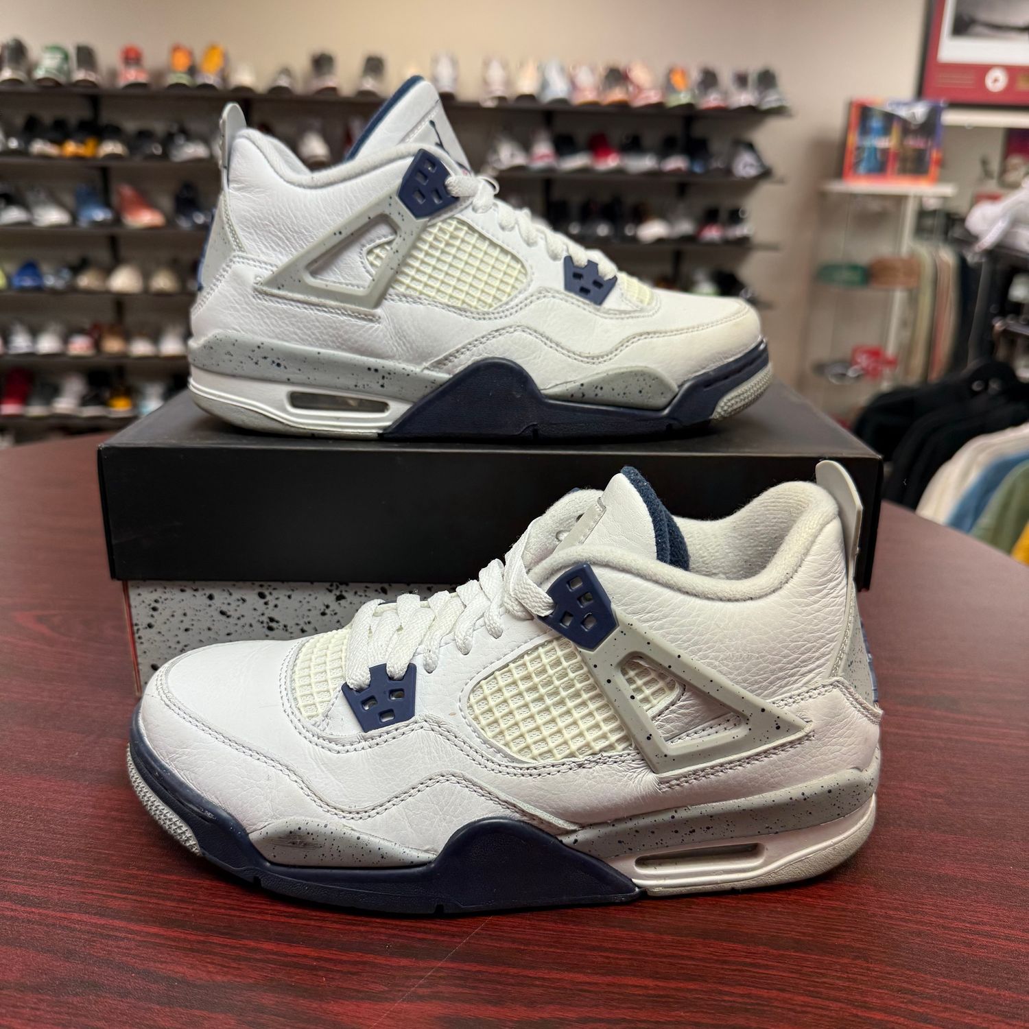 PO AIR JORDAN 4 MIDNIGHT NAVY SIZE 6.5