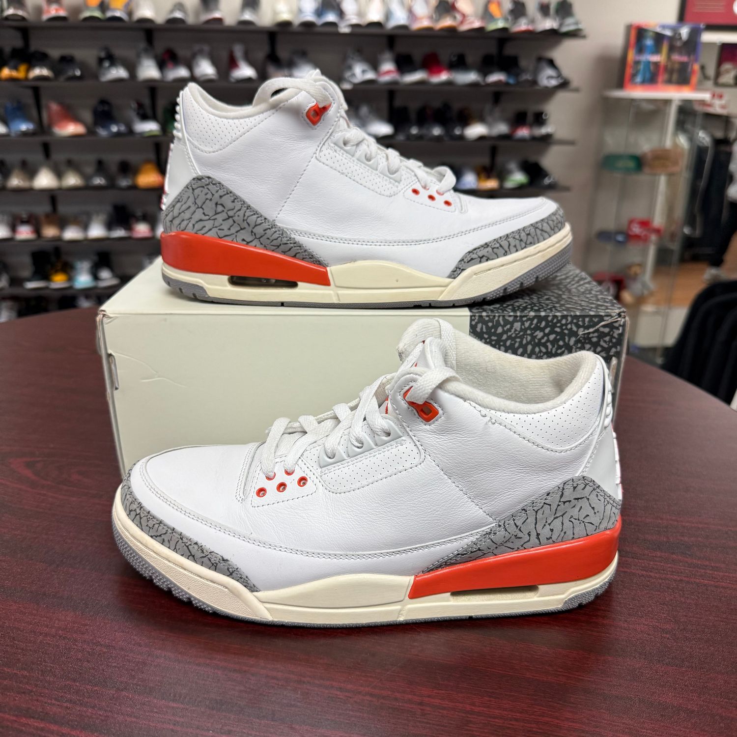 PO AIR JORDAN 3 GEORGIA PEACH (WOMENS) SIZE 10.5W