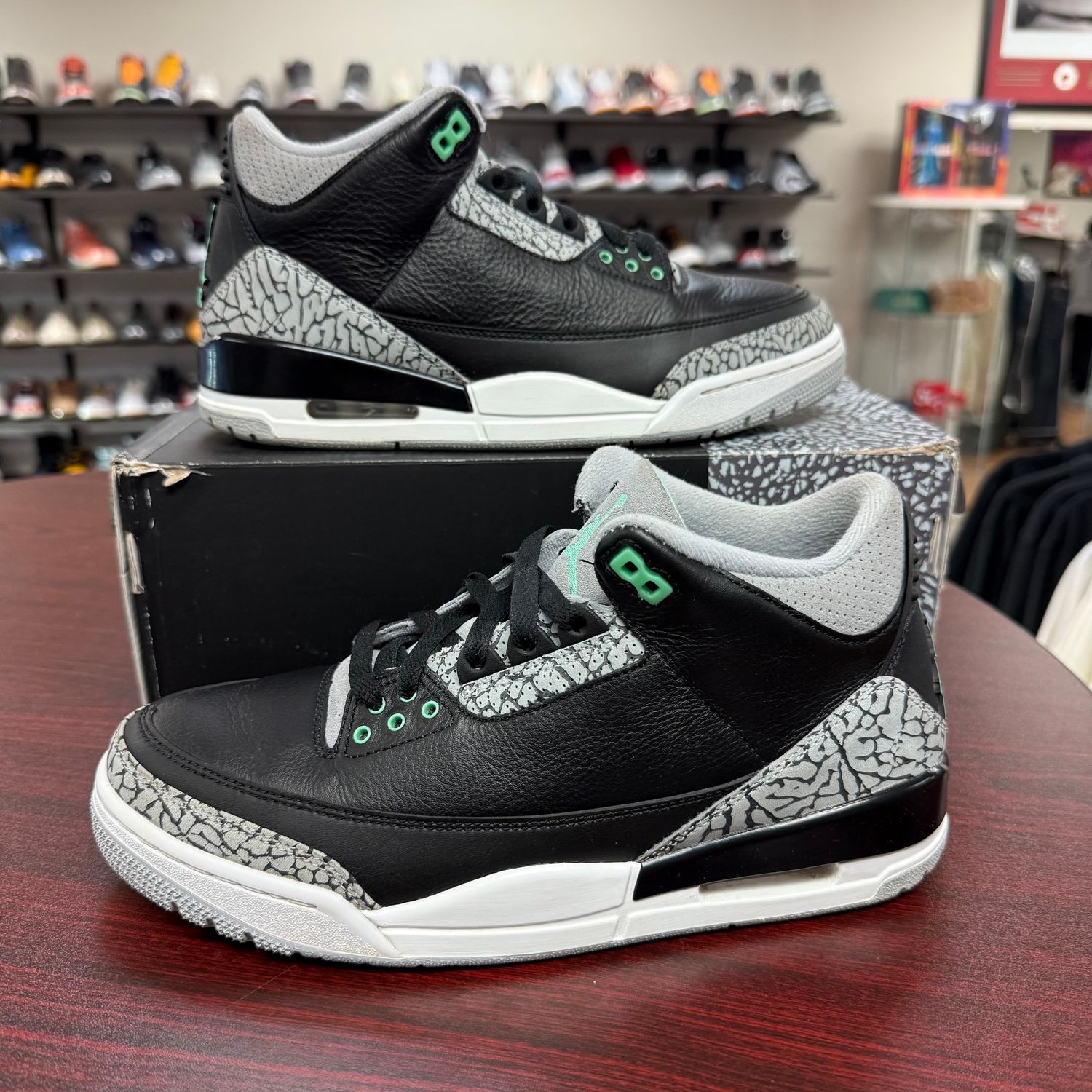 PO AIR JORDAN 3 GREEN GLOW SIZE 9