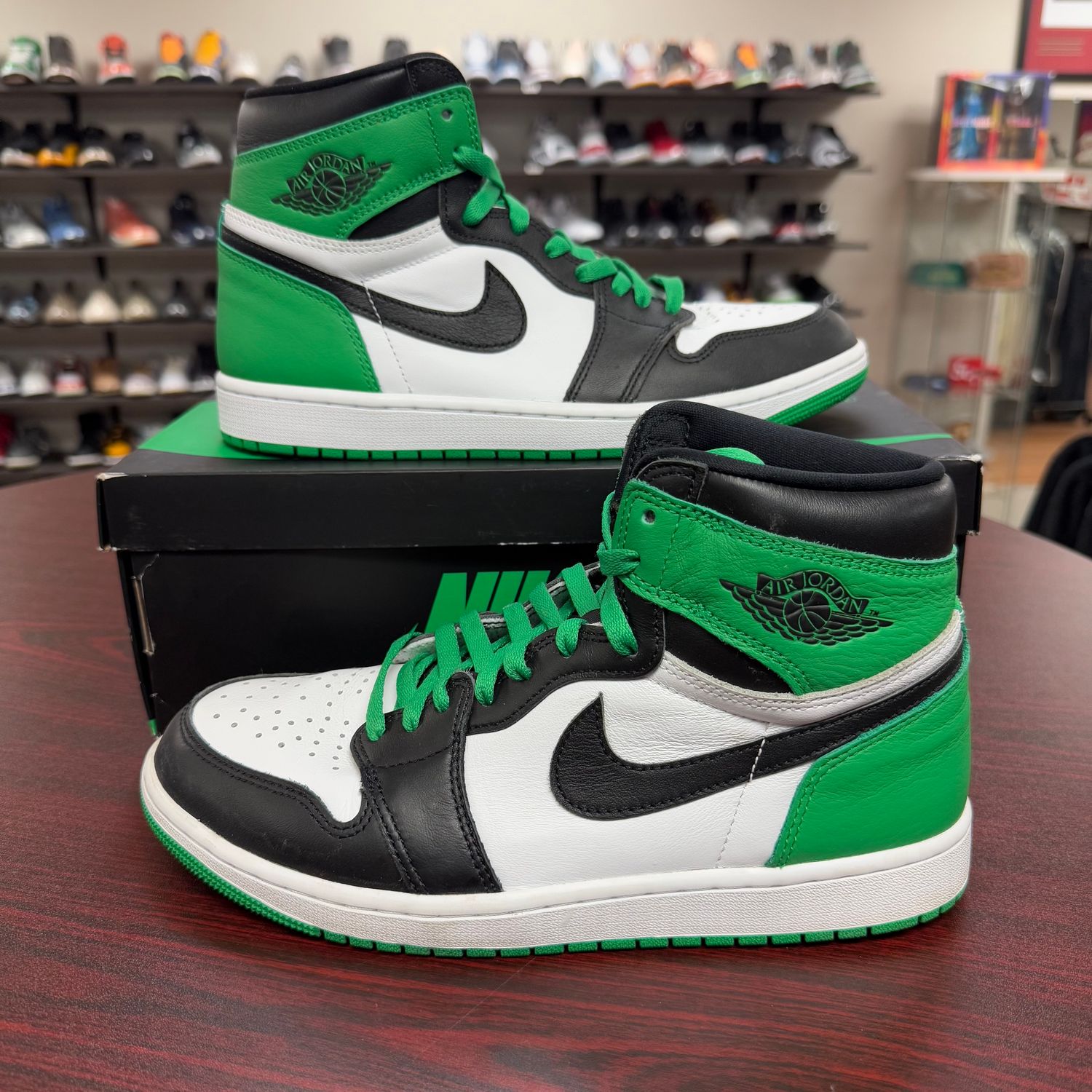 PO AIR JORDAN 1 LUCKY GREEN SIZE 9.5