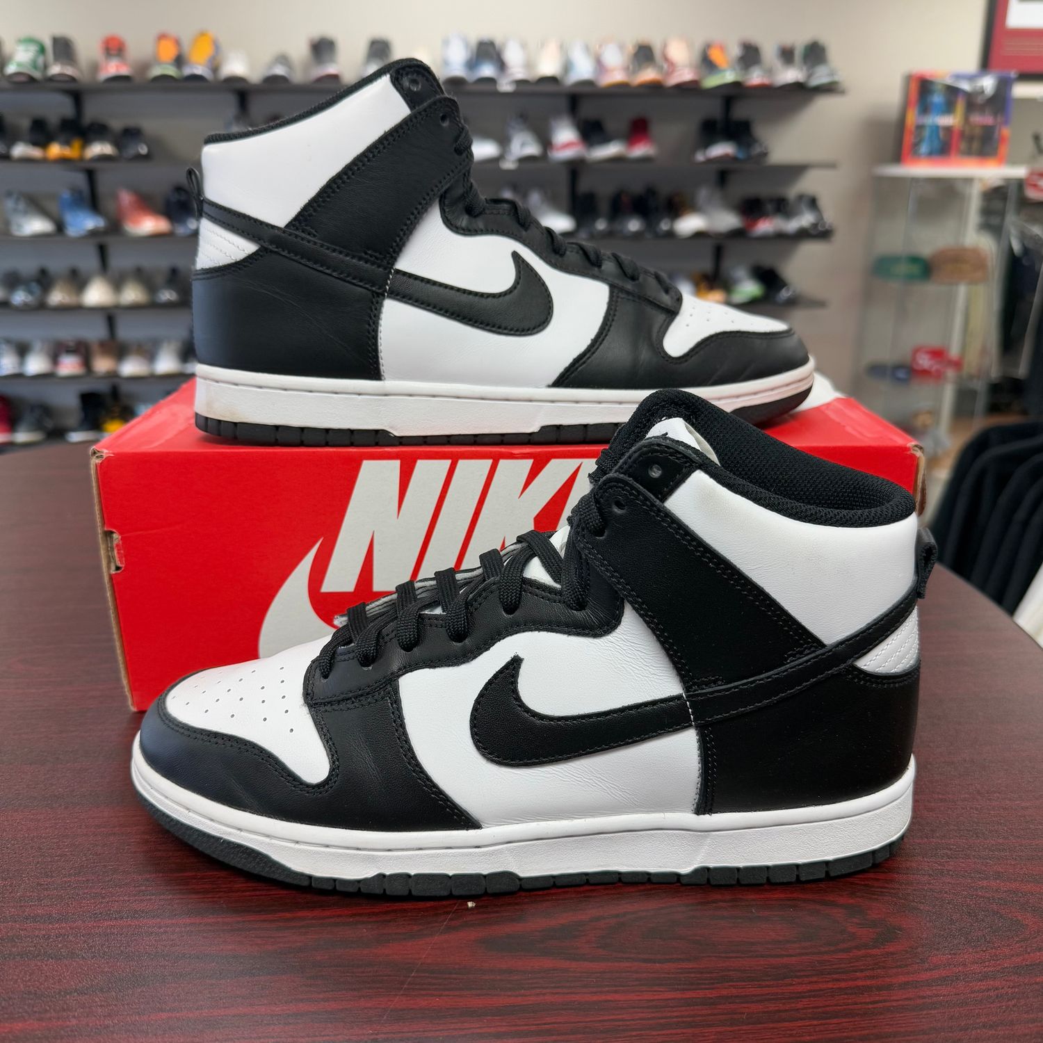 PO NIKE DUNK HIGH PANDA SIZE 10