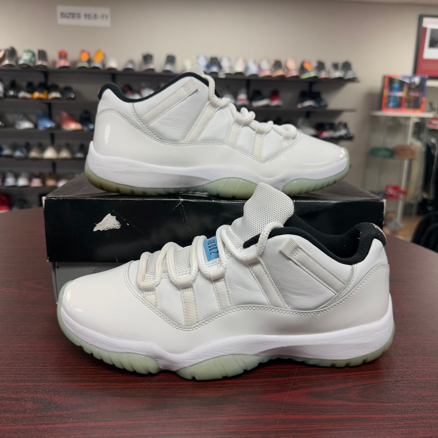 PO AIR JORDAN 11 LEGEND BLUE LOW SIZE 10
