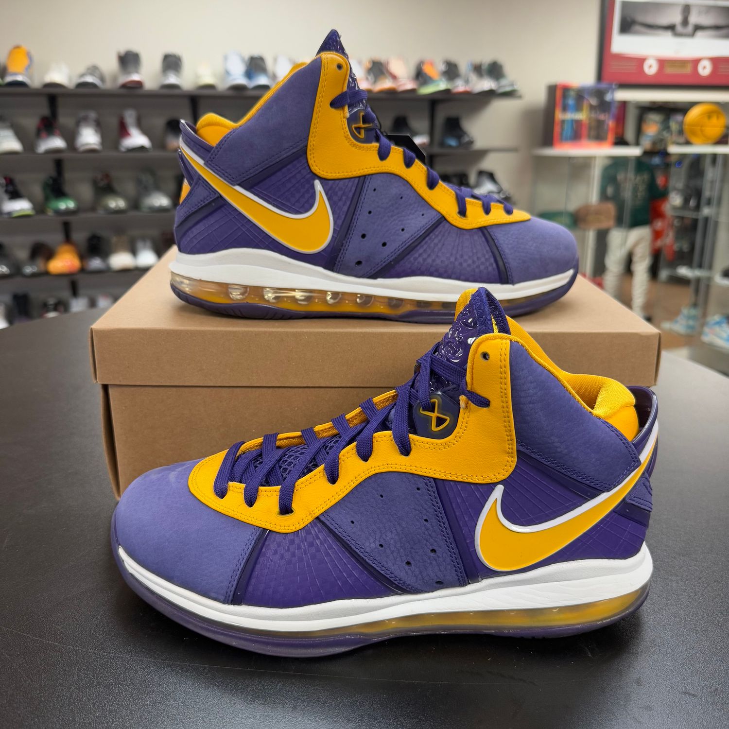 PORB NIKE LEBRON 8 LAKERS SIZE 10