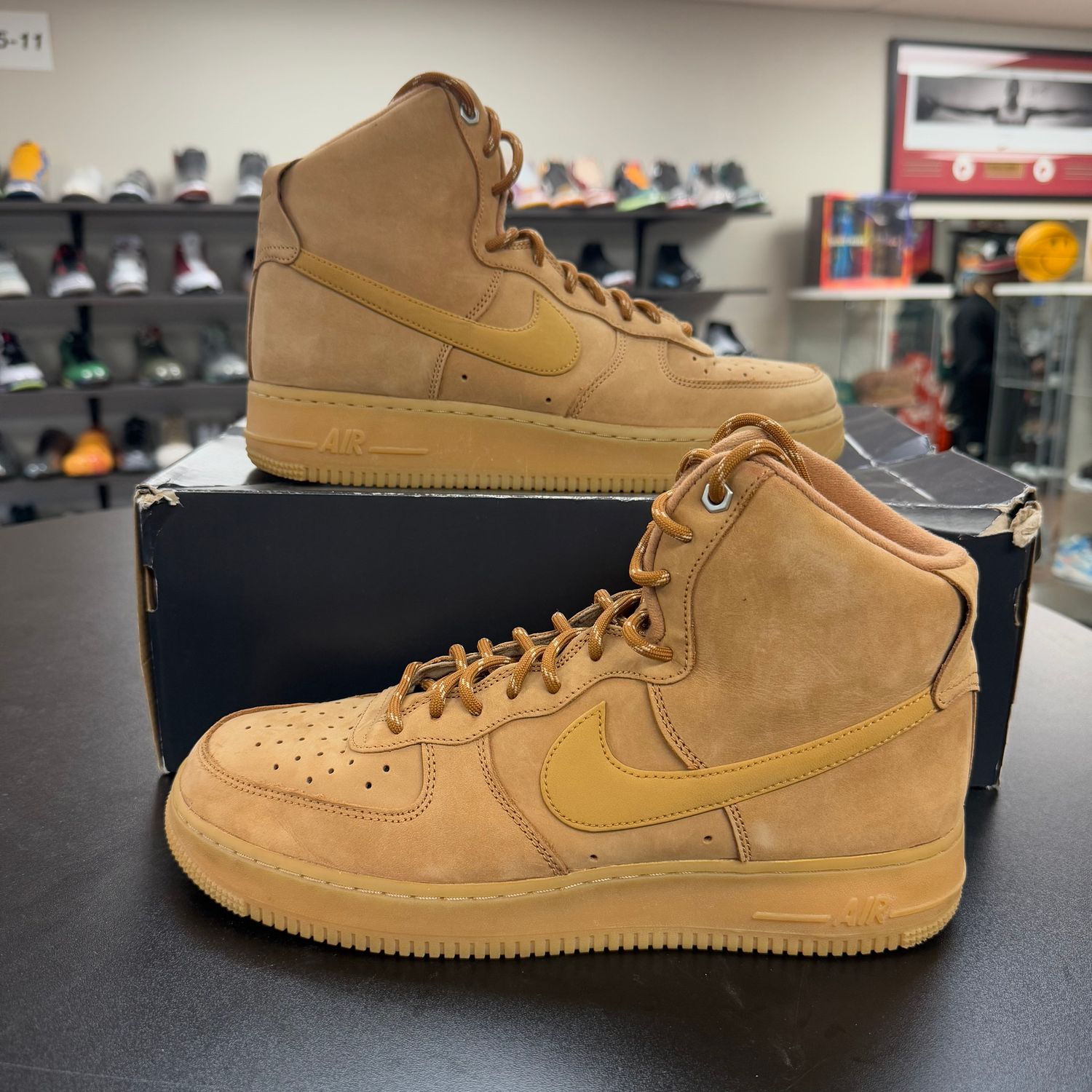 PO NIKE AIR FORCE 1 HIGH WHEAT SIZE 10 (SAT DEAL)