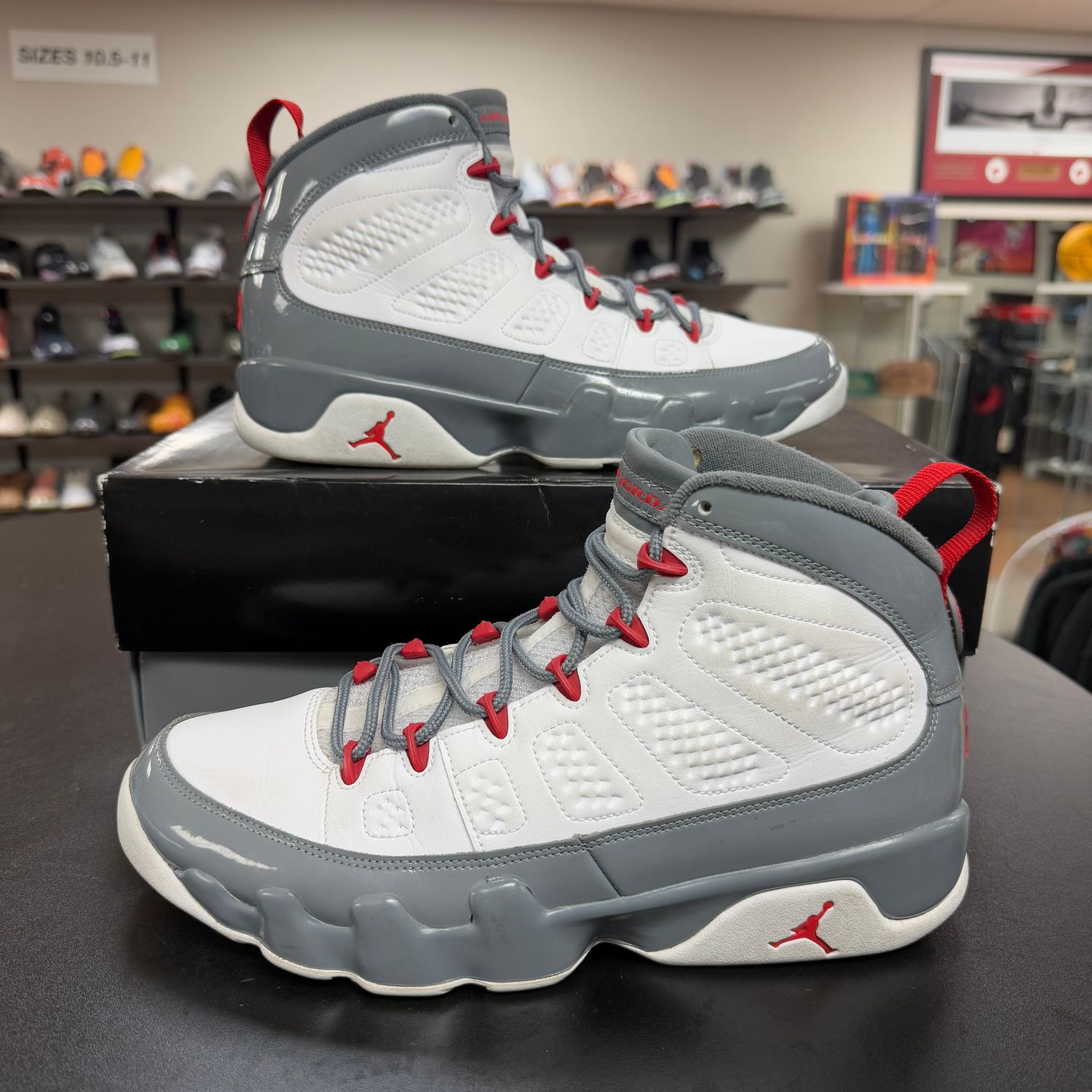 PO AIR JORDAN 9 FIRE RED SIZE 10.5