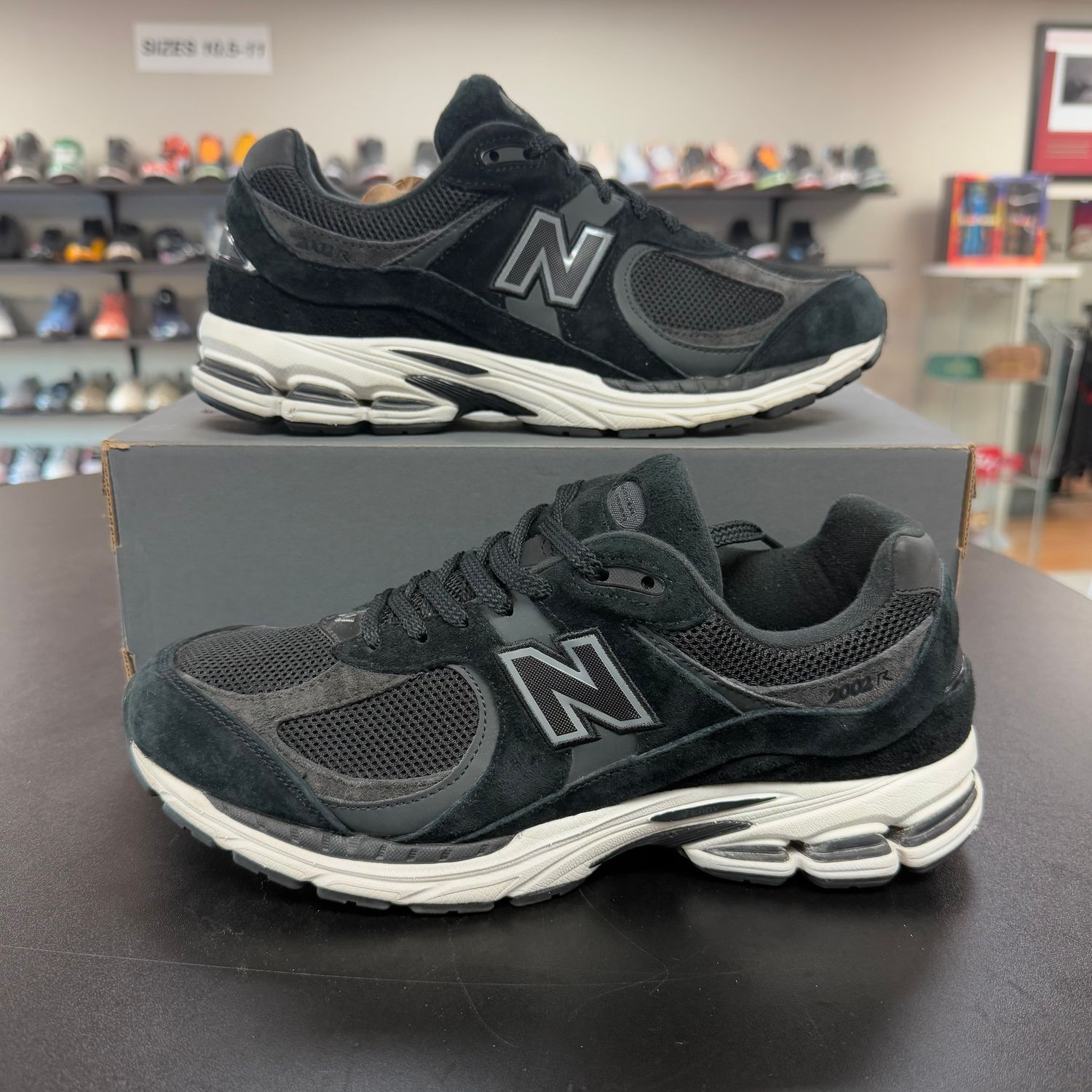 PO NEW BALANCE 2002R BLACK GUNMETAL SIZE 11
