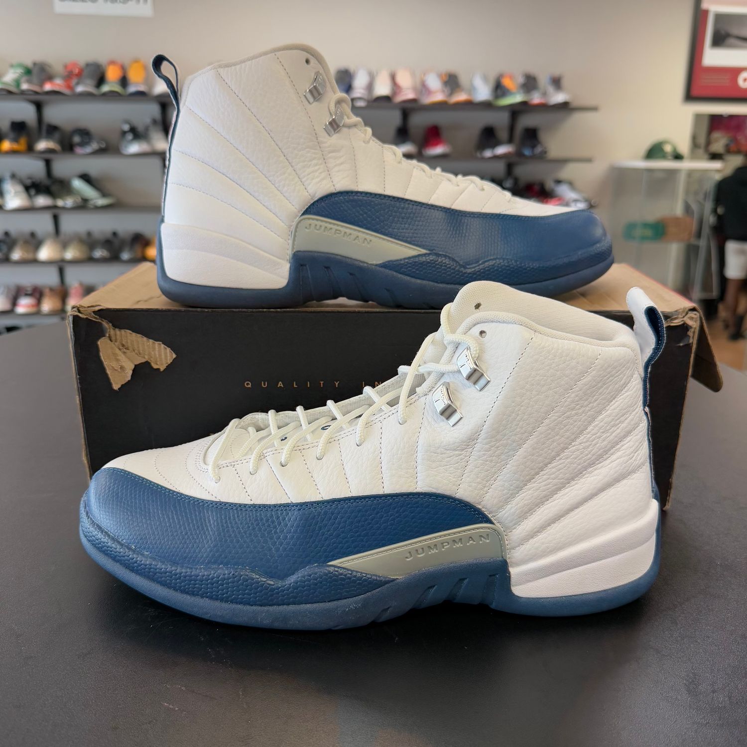 PO AIR JORDAN 12 FRENCH BLUE SIZE 13