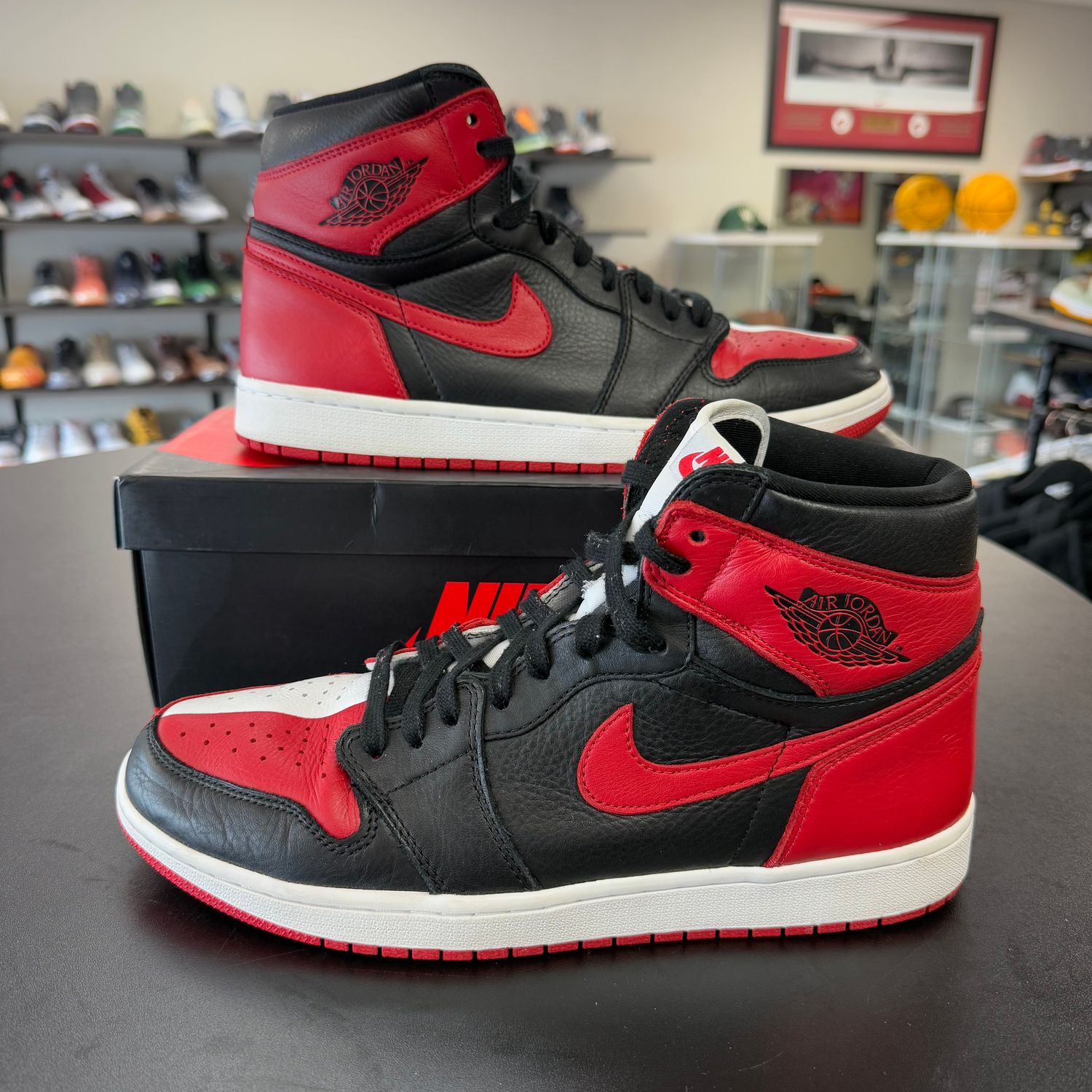 PO AIR JORDAN 1 HOMAGE TO HOME (NON-NUMBERED)  SIZE 12