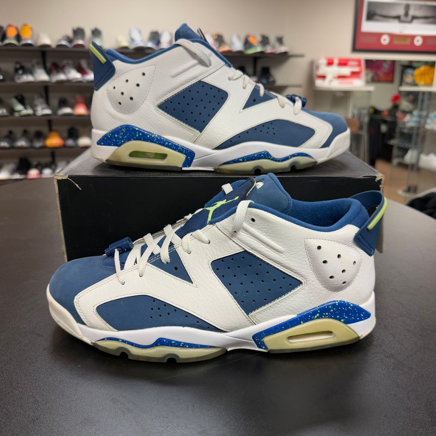 PO AIR JORDAN 6 LOW GHOST GREEN SIZE 11.5