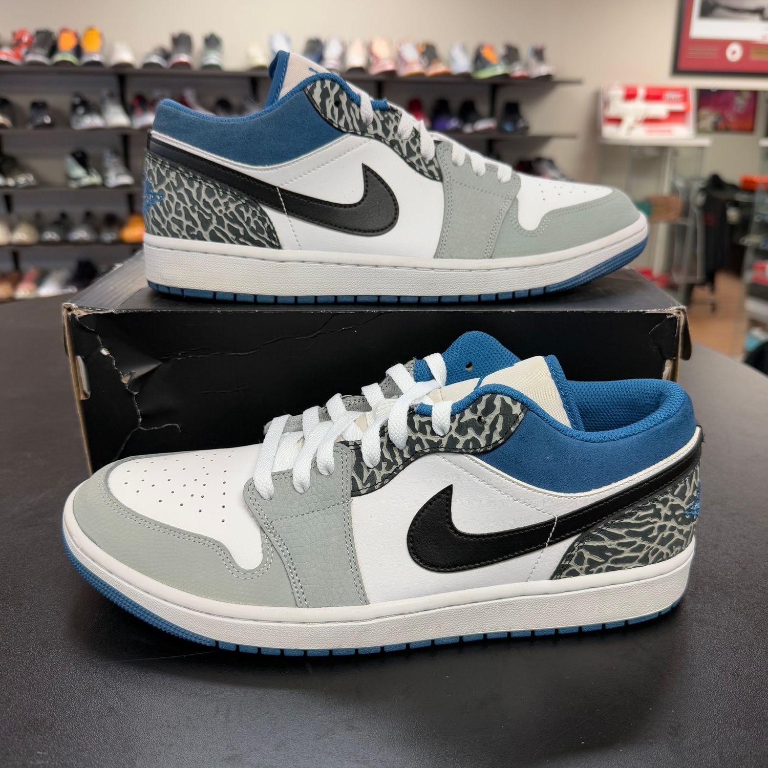 PO AIR JORDAN 1 LOW SE TRUE BLUE SIZE 12
