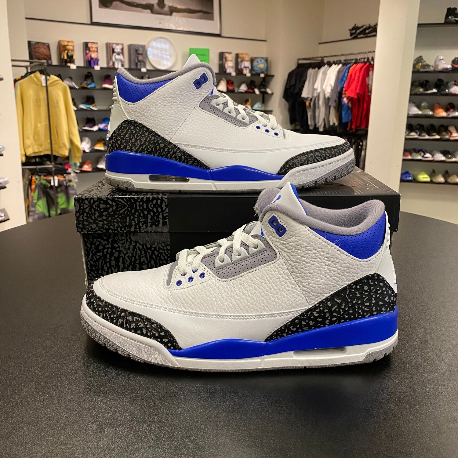 PO AIR JORDAN 3 RACER BLUE SIZE 11