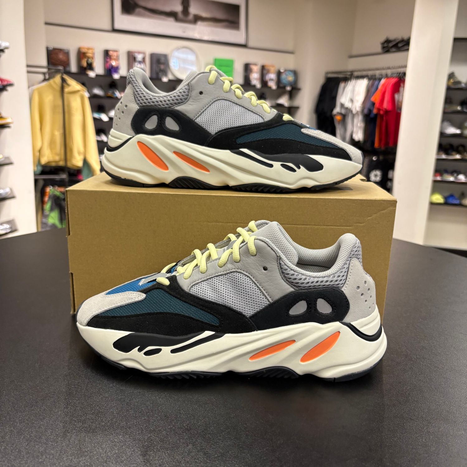 NEW ADIDAS YEEZY 700 WAVE RUNNER