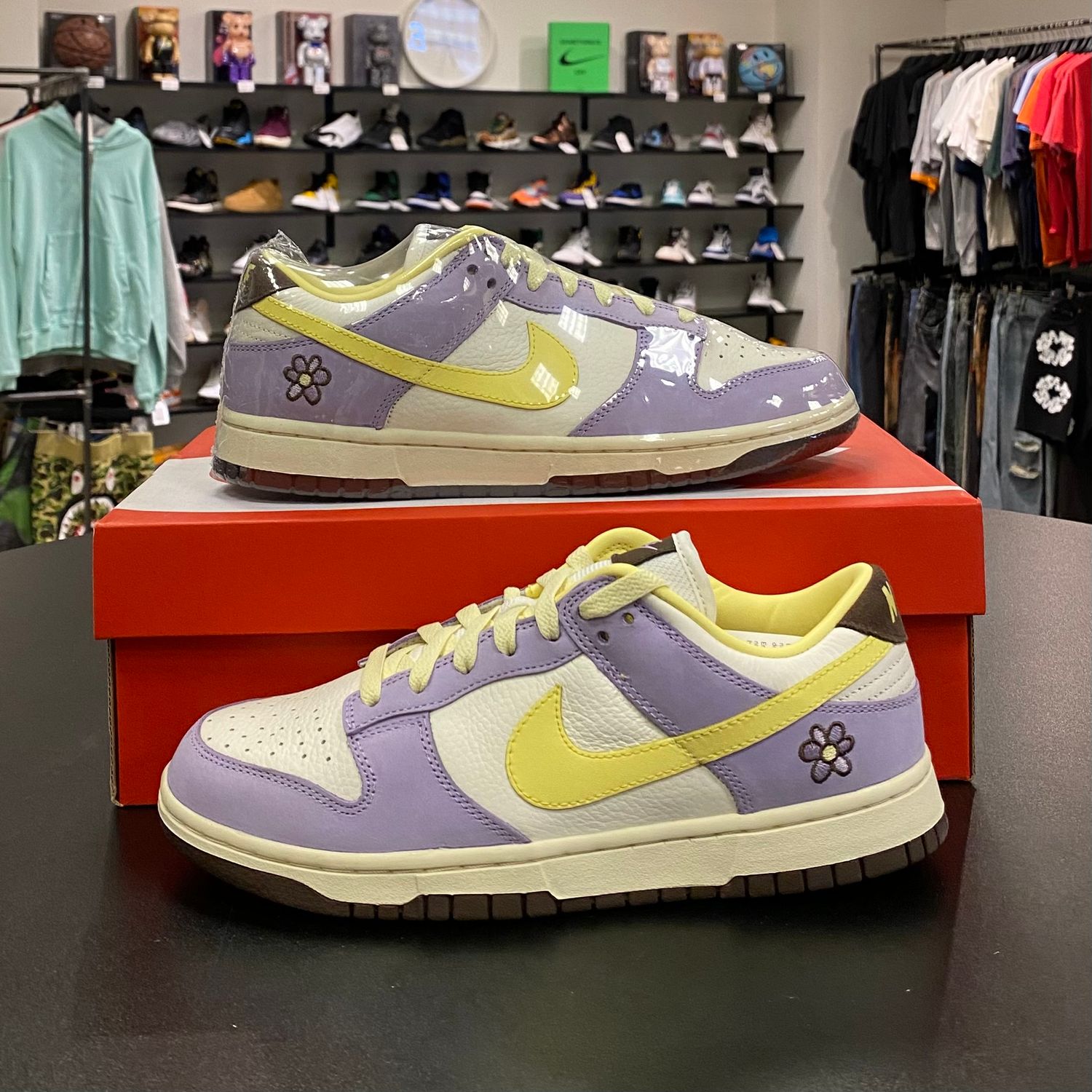 NEW NIKE DUNK LOW PREMIUM LILAC BLOOM (WOMENS)