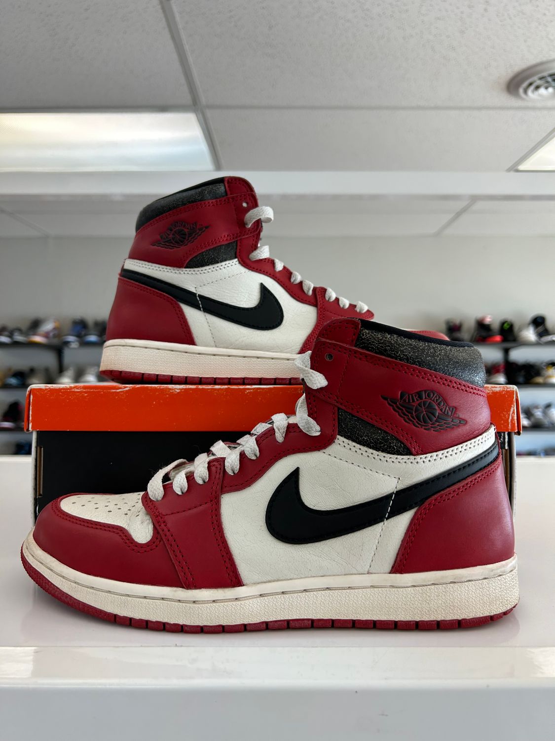 PO AIR JORDAN 1 LOST AND FOUND SIZE 8