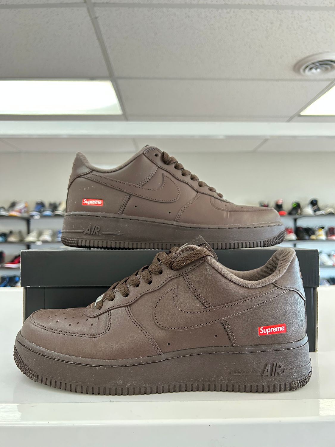 PO NIKE AIR FORCE 1 LOW SUPREME BAROQUE BROWN SIZE 9