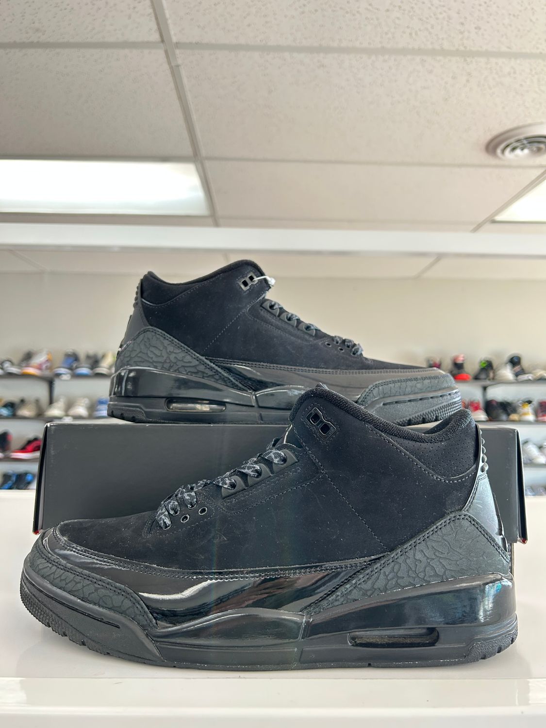 PO AIR JORDAN 3 BLACK CAT SIZE 10