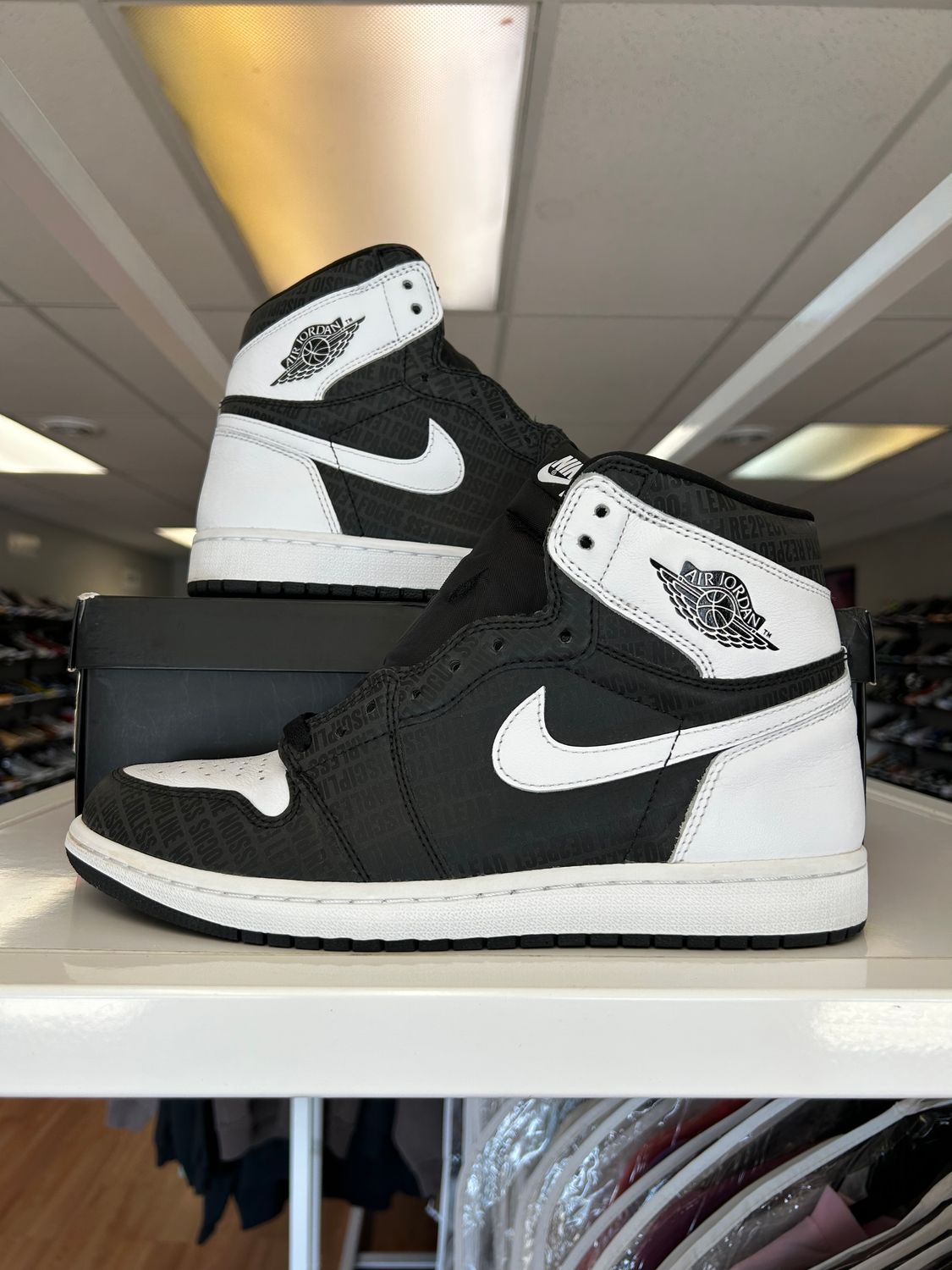 PO AIR JORDAN 1 RE2PECT (DEREK JETER) SIZE 10.5