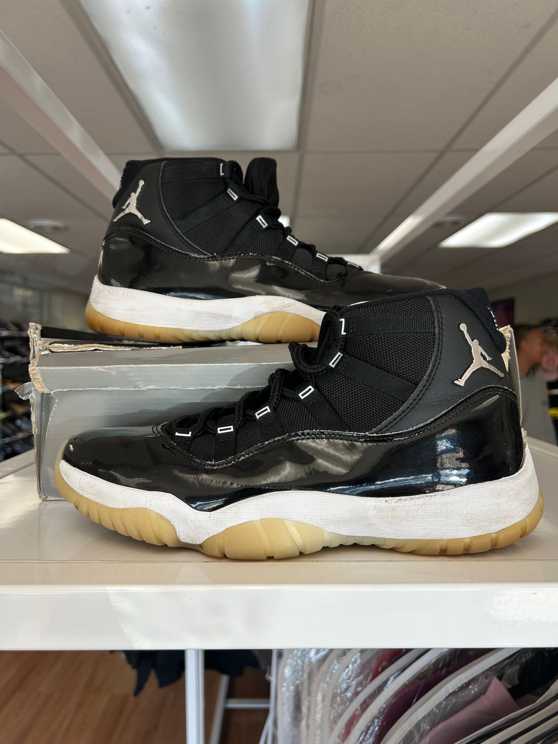 PO AIR JORDAN 11 JUBILEE 25TH ANNIVERSARY SIZE 10