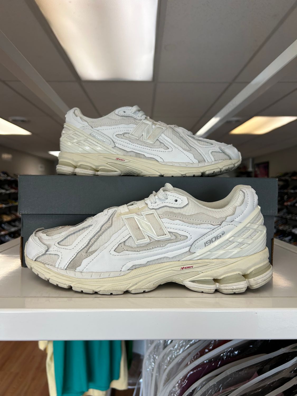 PO NEW BALANCE 1906D PROTECTION PACK WHITE SIZE 11