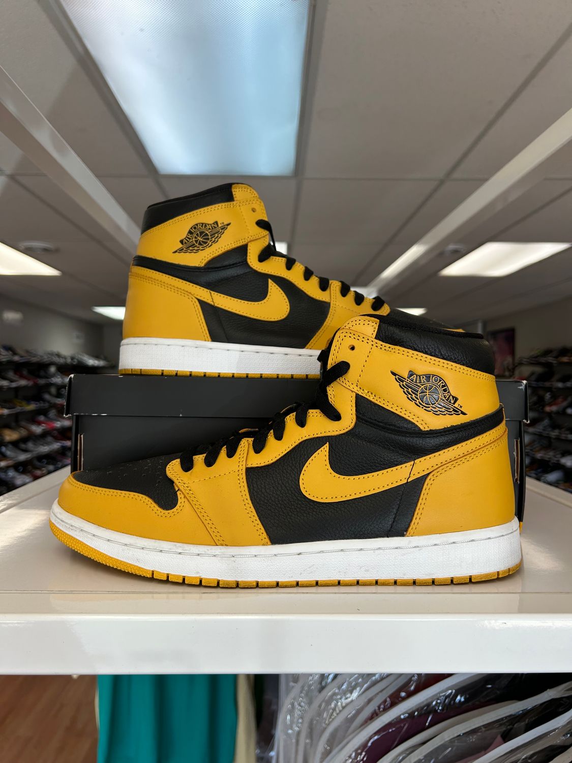 PO AIR JORDAN 1 POLLEN SIZE 13