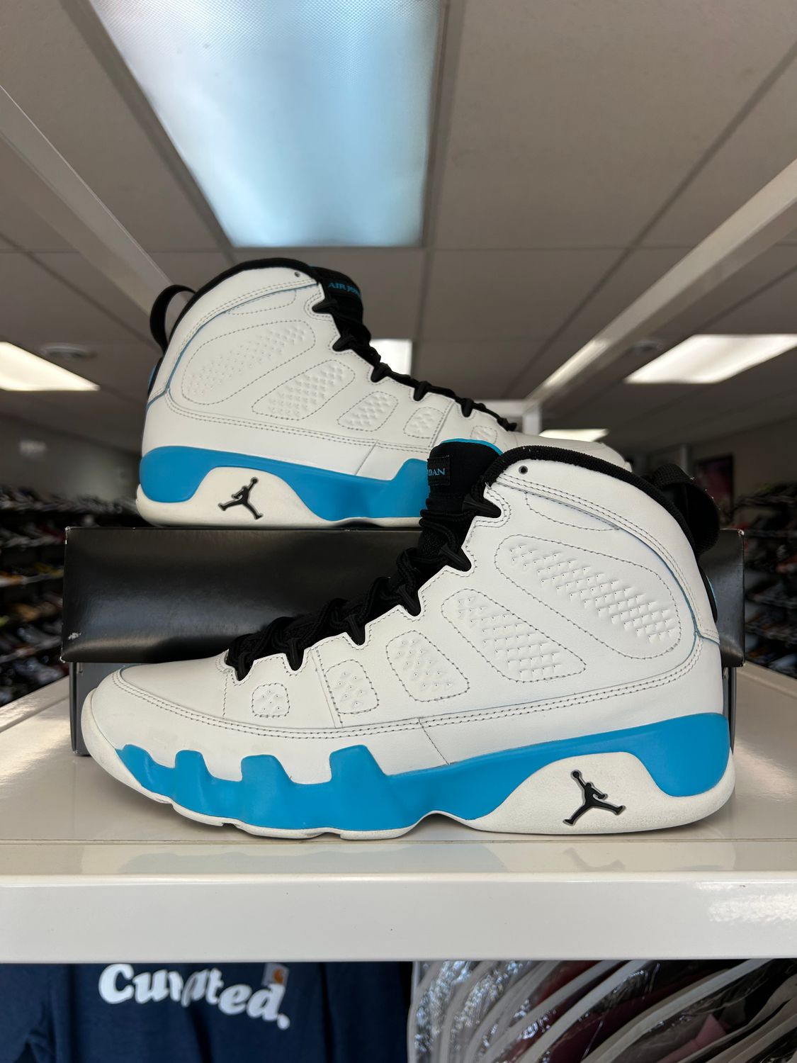 PO AIR JORDAN 9 POWDER BLUE SIZE 10