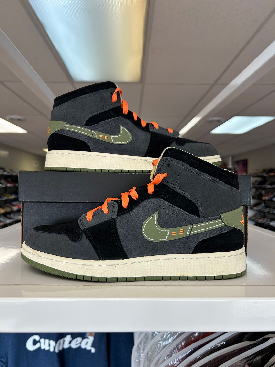 PO AIR JORDAN 1 MID CRAFT ANTHRACITE LIGHT OLIVE SIZE 7Y